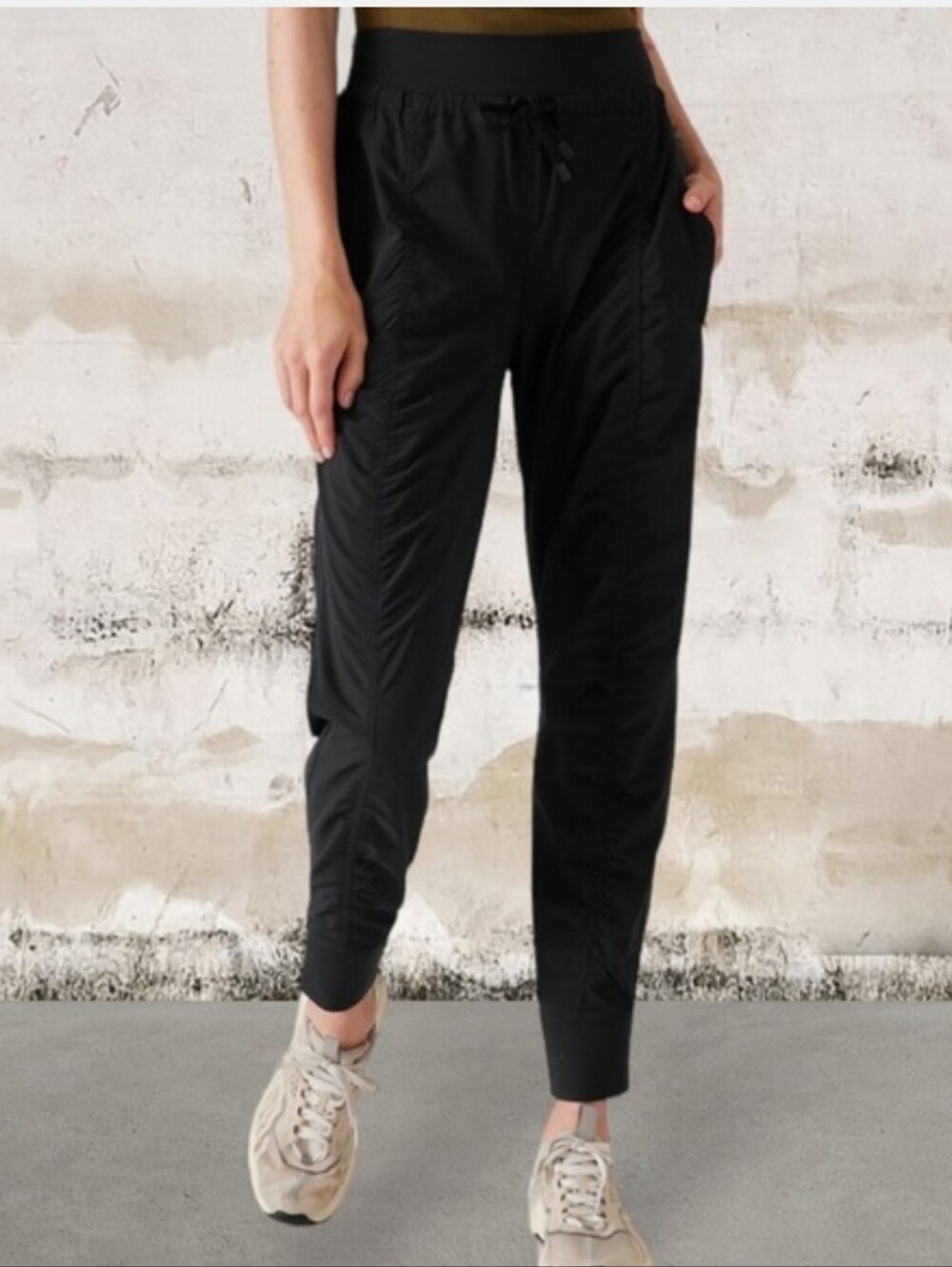 Athleta Attitude ll Pants In Black Size 6